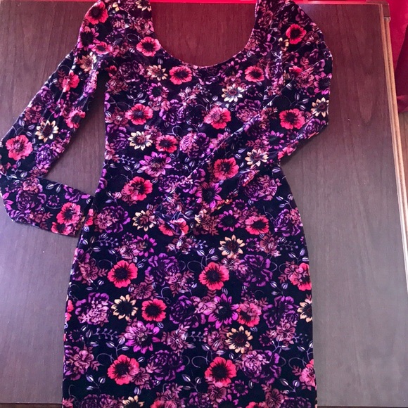 Dresses & Skirts - 🌹 Flower dress